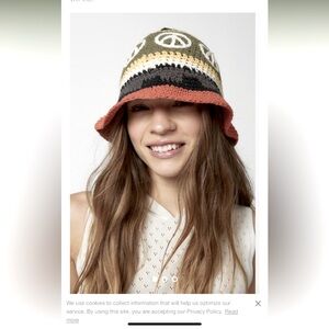 🔥NWOT Urban Outfitters Crochet Bucket Hat